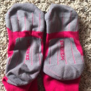 2XU compression socks worn twice. Women’s size XS